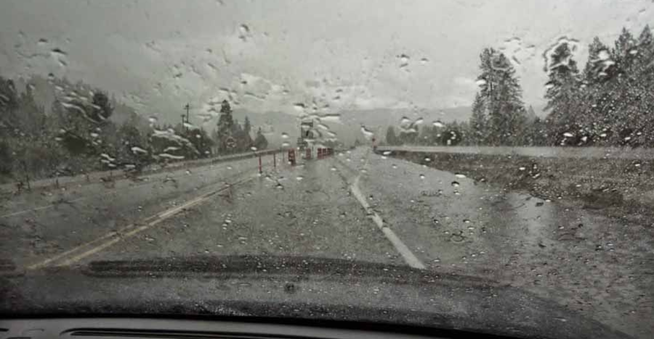 Οδηγοί προσοχή: Καταρρακτώδεις βροχές στον αυτοκινητόδρομο