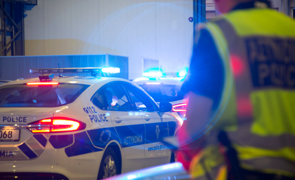 Στους δρόμους η Αστυνομία: Μπαράζ ελέγχων και έφοδοι σε υποστατικά - Χειροπέδες σε έξι πρόσωπα