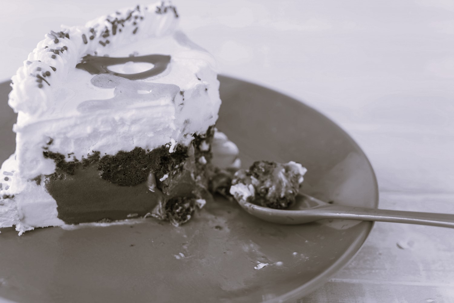 Κέικ… θανάτου: Μάνα και κόρη νεκρές από δηλητηριασμένη τούρτα γενεθλίων