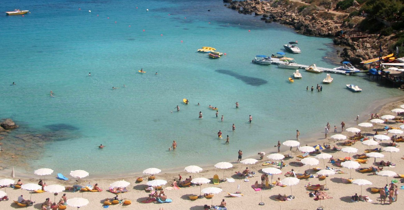 Κατακλυσμός…κλεφτών - Πήγαν παραλία και… τους άρπαξαν από λεφτά και κινητό μέχρι γυαλιά ηλίου