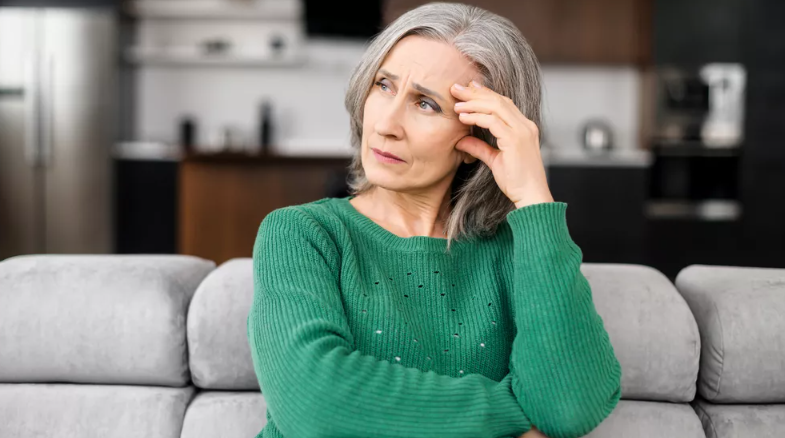 Πατήσατε τα 50 και αισθάνεστε παντελώς «άδειοι»