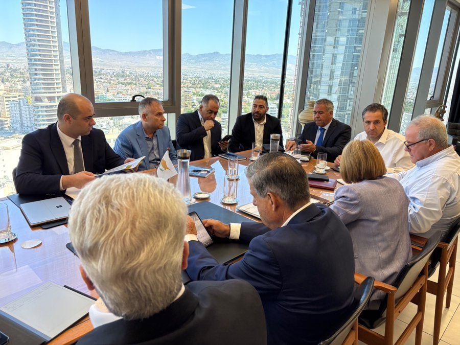 ΑΤΑ – Στα πρόθυρα κλιμάκωσης με ολοήμερη απεργια: Έρχεται πανσυνδικαλιστική συνάντηση για την ΑΤΑ