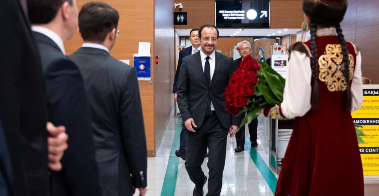 &Sigma;&tau;&eta;&nu; &Alpha;&sigma;&tau;ά&nu;&alpha; &omicron; &Pi;&rho;ό&epsilon;&delta;&rho;&omicron;&sigmaf; &Chi;&rho;&iota;&sigma;&tau;&omicron;&delta;&omicron;&upsilon;&lambda;ί&delta;&eta;&sigmaf;: &Sigma;&upsilon;&nu;ά&nu;&tau;&eta;&sigma;&eta; &mu;&epsilon; &Tau;&omicron;&kappa;ά&gamma;&iota;&epsilon;&phi; &kappa;&alpha;&iota; &epsilon;&gamma;&kappa;&alpha;ί&nu;&iota;&alpha; &tau;&eta;&sigmaf; &kappa;&upsilon;&pi;&rho;&iota;&alpha;&kappa;ή&sigmaf; &Pi;&rho;&epsilon;&sigma;&beta;&epsilon;ί&alpha;&sigmaf;