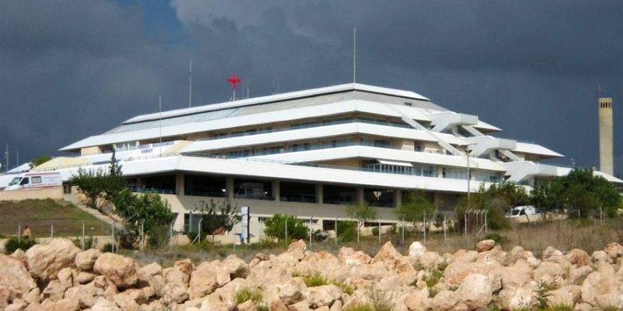 Φόνος στη Χλώρακα: Πήρε εξιτήριο από το νοσοκομείο ο 14χρονος – Στο Δικαστήριο μόνο ο δικηγόρος του δράστη Φόνος στη Χλώρακα: Πήρε εξιτήριο από το νοσοκομείο ο 14χρονος – Στο Δικαστήριο μόνο ο δικηγόρος του δράστη
