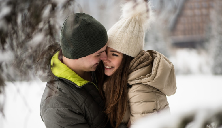 Γιατί ερωτευόμαστε διαφορετικά σε κάθε ηλικία; Η επιστήμη έχει την απάντηση