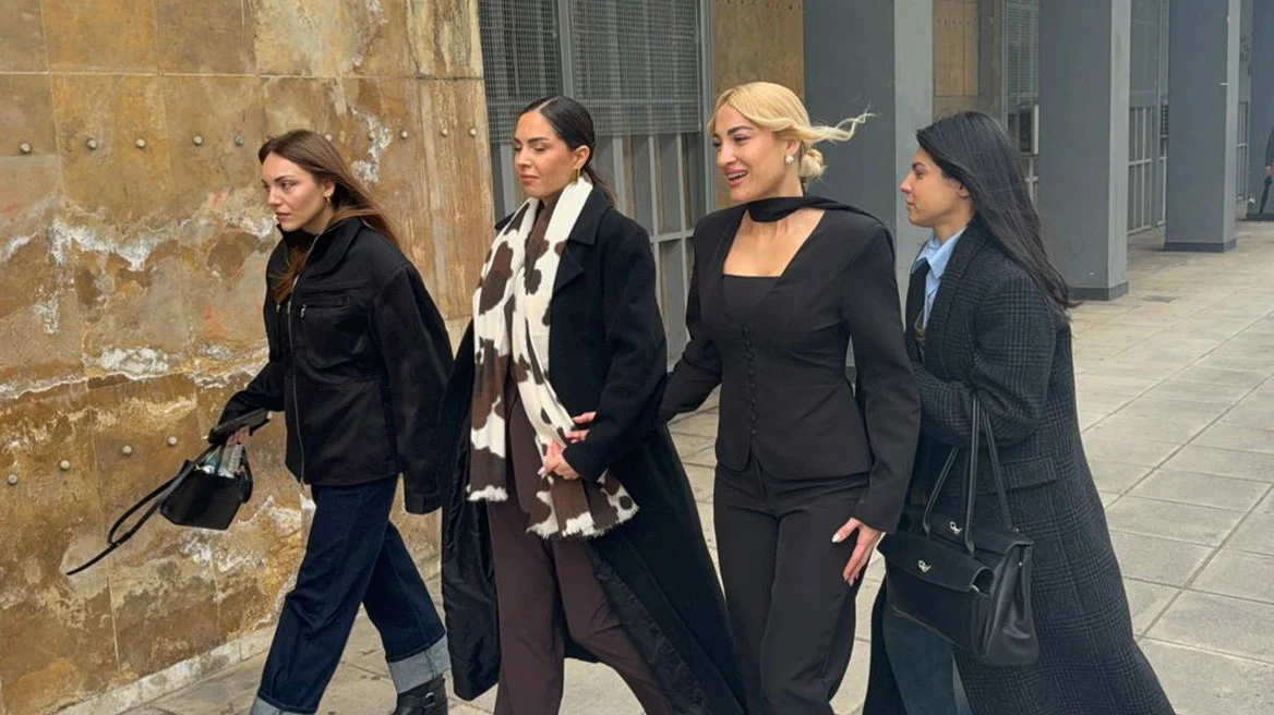 &Delta;&iota;&kappa;&alpha;ί&omega;&sigma;&eta; &gamma;&iota;&alpha; &tau;&eta;&nu; &Iota;&omega;ά&nu;&nu;&alpha; &Tau;&omicron;ύ&nu;&eta;: &Tau;έ&sigma;&sigma;&epsilon;&rho;&alpha; &kappa;&alpha;&iota; &tau;&rho;ί&alpha; &chi;&rho;ό&nu;&iota;&alpha; &phi;&upsilon;&lambda;ά&kappa;&iota;&sigma;&eta; &mu;&epsilon; &alpha;&nu;&alpha;&sigma;&tau;&omicron;&lambda;ή &sigma;&tau;&omicron;&upsilon;&sigmaf; &delta;ύ&omicron; &delta;&rho;ά&sigma;&tau;&epsilon;&sigmaf; &tau;&omicron;&upsilon; revenge porn