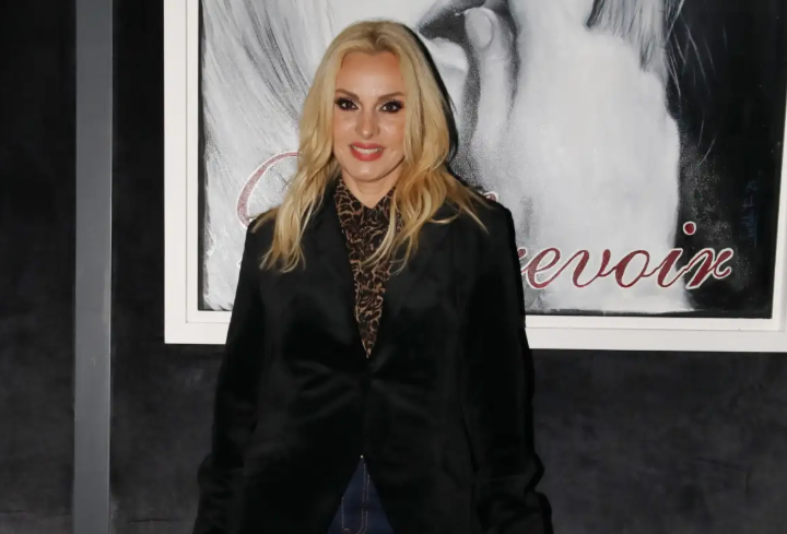 &Pi;έ&gamma;&kappa;&upsilon; &Zeta;ή&nu;&alpha;: &laquo;&Omicron; &Eta;&lambda;ί&alpha;&sigmaf; &Psi;&iota;&nu;ά&kappa;&eta;&sigmaf; ή&tau;&alpha;&nu; &kappa;&omicron;&upsilon;&mu;&pi;ά&rho;&omicron;&sigmaf; &sigma;&tau;&omicron;&nu; &gamma;ά&mu;&omicron; &mu;&omicron;&upsilon; &kappa;&alpha;&iota; ή&rho;&theta;&epsilon; &mu;&epsilon; &epsilon;&lambda;&iota;&kappa;ό&pi;&tau;&epsilon;&rho;&omicron; &gamma;&iota;&alpha;&tau;ί &tau;&omicron; &epsilon;ί&chi;&epsilon; &xi;&epsilon;&chi;ά&sigma;&epsilon;&iota;&raquo;