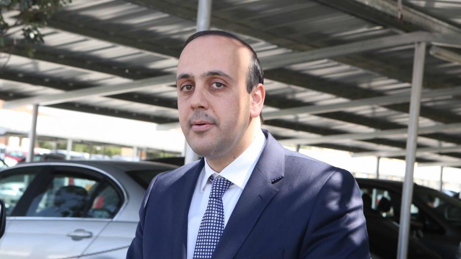 Σοβαρές καταγγελίες Φαίδωνα – Μετανάστες που λαμβάνουν επιδόματα σε κτίρια χωρίς νερό και αποχέτευση – Πώς απαντούν οι αρμόδιοι Σοβαρές καταγγελίες Φαίδωνα – Μετανάστες που λαμβάνουν επιδόματα σε κτίρια χωρίς νερό και αποχέτευση – Πώς απαντούν οι αρμόδιοι