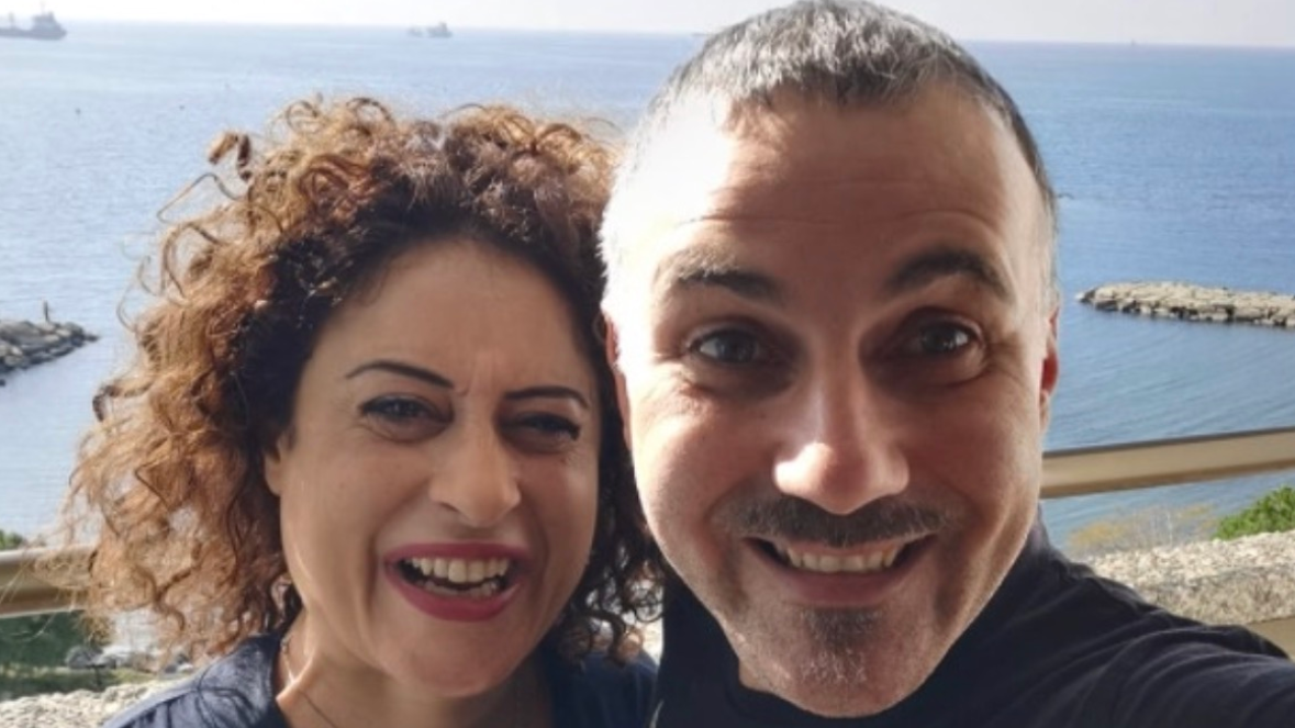 &Mu;&alpha;&rho;ί&nu;&omicron;&sigmaf; &Chi;&alpha;&tau;&zeta;&eta;&beta;&alpha;&sigma;&iota;&lambda;&epsilon;ί&omicron;&upsilon;: &Chi;ώ&rho;&iota;&sigma;&epsilon; &mu;&epsilon; &tau;&eta; &sigma;ύ&zeta;&upsilon;&gamma;&omicron; &tau;&omicron;&upsilon; - Ή&tau;&alpha;&nu; 20 &chi;&rho;ό&nu;&iota;&alpha; &pi;&alpha;&nu;&tau;&rho;&epsilon;&mu;έ&nu;&omicron;&iota;