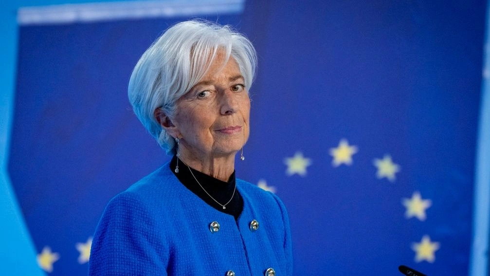 Αμετάβλητα τα επιτόκια στο 2% Αμετάβλητα τα επιτόκια στο 2%