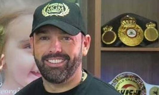 &Sigma;&upsilon;&nu;&epsilon;&lambda;ή&phi;&theta;&eta; &omicron; &mu;&epsilon;&gamma;&alpha;&lambda;ύ&tau;&epsilon;&rho;&omicron;&sigmaf; &mu;&alpha;&phi;&iota;ό&zeta;&omicron;&sigmaf; &tau;&eta;&sigmaf; &Epsilon;&upsilon;&rho;ώ&pi;&eta;&sigmaf; &sigma;&tau;&omicron; &Nu;&tau;&omicron;&upsilon;&mu;&pi;ά&iota; - &Eta; &mu;&upsilon;&sigma;&tau;&iota;&kappa;ή &pi;&alpha;&rho;&alpha;&kappa;&omicron;&lambda;&omicron;ύ&theta;&eta;&sigma;&eta; &kappa;&alpha;&iota; &tau;&omicron; &laquo;&sigma;&chi;έ&delta;&iota;&omicron; &sigma;ύ&lambda;&lambda;&eta;&psi;&eta;&sigmaf;&raquo;