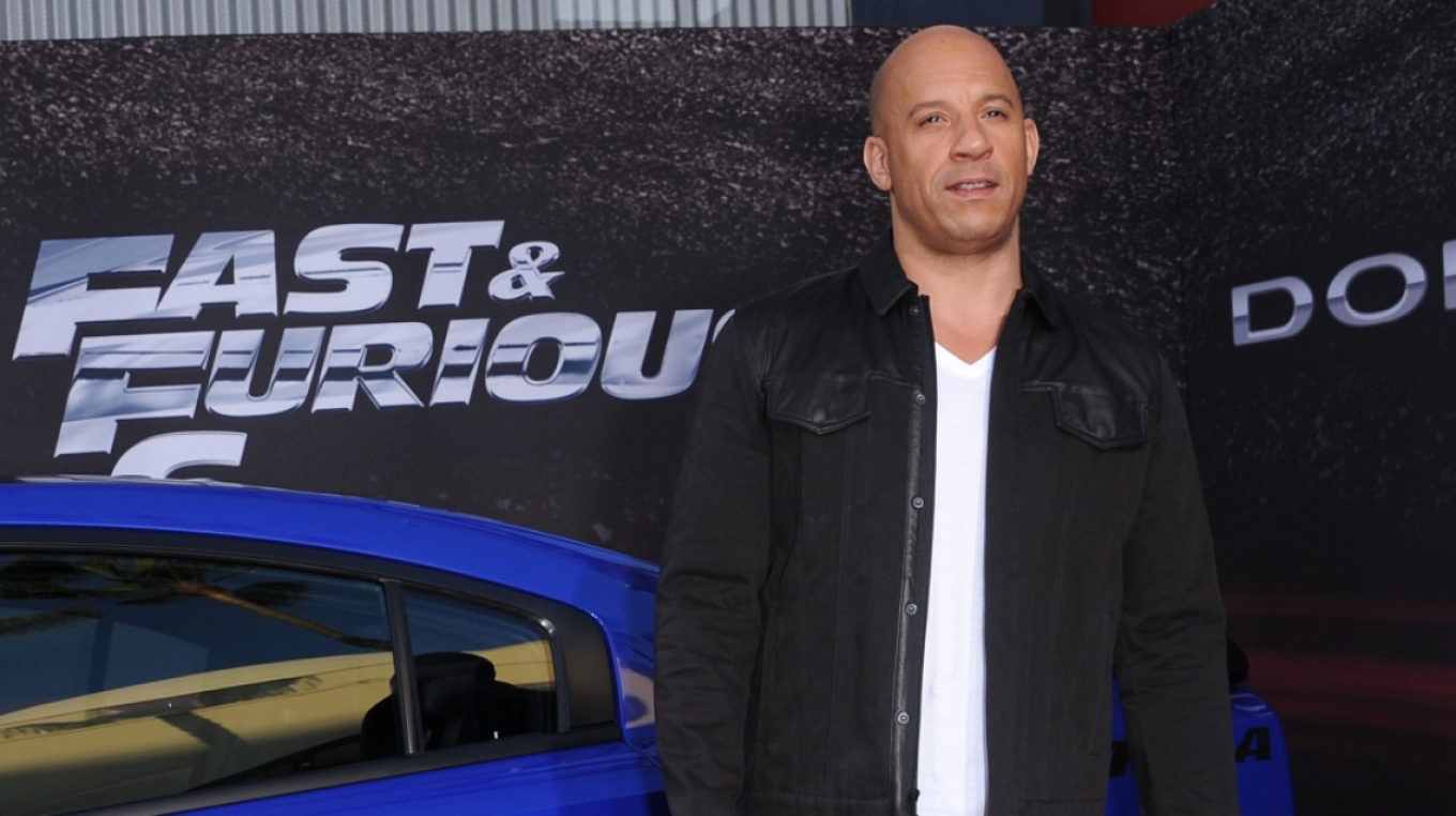 &Tau;&omicron; Fast Furious &gamma;ί&nu;&epsilon;&tau;&alpha;&iota; &sigma;&epsilon;&iota;&rho;ά &sigma;&tau;&eta;&nu; &tau;&eta;&lambda;&epsilon;ό&rho;&alpha;&sigma;&eta; - &Eta; &alpha;&nu;&alpha;&kappa;&omicron;ί&nu;&omega;&sigma;&eta; &tau;&omicron;&upsilon; &Beta;&iota;&nu; &Nu;&tau;ί&zeta;&epsilon;&lambda;