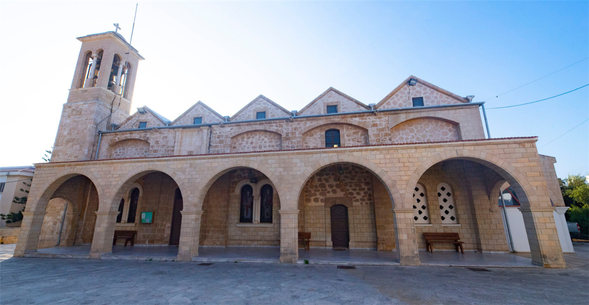 &Theta;&rho;ί&lambda;&epsilon;&rho; &sigma;&tau;&eta;&nu; &Epsilon;&kappa;&kappa;&lambda;&eta;&sigma;ί&alpha; &Kappa;ύ&pi;&rho;&omicron;&upsilon;: &Kappa;&lambda;&epsilon;ί&nu;&epsilon;&iota; &omicron; &phi;ά&kappa;&epsilon;&lambda;&omicron;&sigmaf; ή &alpha;&nu;&omicron;ί&gamma;&omicron;&upsilon;&nu; &nu;έ&alpha; &mu;έ&tau;&omega;&pi;&alpha;; &Omicron;&iota; &kappa;&rho;ί&sigma;&iota;&mu;&epsilon;&sigmaf; &eta;&mu;&epsilon;&rho;&omicron;&mu;&eta;&nu;ί&epsilon;&sigmaf; &pi;&omicron;&upsilon; &phi;έ&rho;&nu;&omicron;&upsilon;&nu; &epsilon;&xi;&epsilon;&lambda;ί&xi;&epsilon;&iota;&sigmaf;