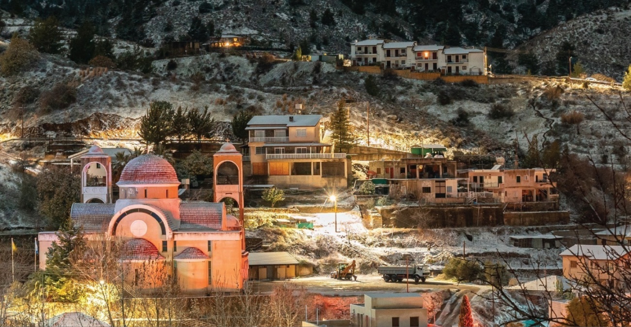 Πέντε κυπριακά χωριά που «φορούν» τα γιορτινά τους – Ιδανικές αποδράσεις για τον Δεκέμβρη