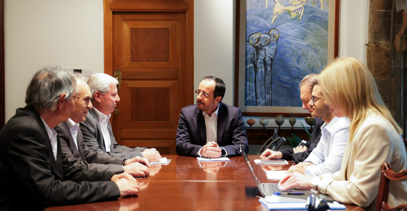 &Sigma;&eta;&mu;&alpha;&nu;&tau;&iota;&kappa;έ&sigmaf; &epsilon;&xi;&epsilon;&lambda;ί&xi;&epsilon;&iota;&sigmaf; &gamma;&iota;&alpha; &tau;&omicron;&upsilon;&sigmaf; &alpha;&iota;&chi;&mu;&alpha;&lambda;ώ&tau;&omicron;&upsilon;&sigmaf; &pi;&omicron;&lambda;έ&mu;&omicron;&upsilon;: &Omicron; &Pi;&rho;ό&epsilon;&delta;&rho;&omicron;&sigmaf; &Chi;&rho;&iota;&sigma;&tau;&omicron;&delta;&omicron;&upsilon;&lambda;ί&delta;&eta;&sigmaf; &delta;&epsilon;&sigma;&mu;&epsilon;ύ&tau;&eta;&kappa;&epsilon; &gamma;&iota;&alpha; &lambda;ύ&sigma;&epsilon;&iota;&sigmaf;