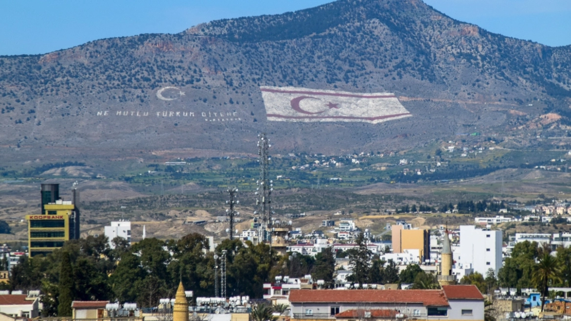 Καταγγέλλει παραβιάσεις του «εναέριου χώρου του» από ελληνικά και κυπριακά αεροσκάφη