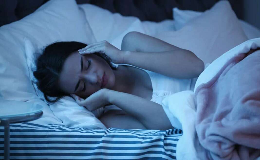 Ξυπνάτε μέσα στη νύχτα και δεν σας κολλάει ύπνος; - Tρεις σίγουρες κινήσεις για να κοιμηθείτε