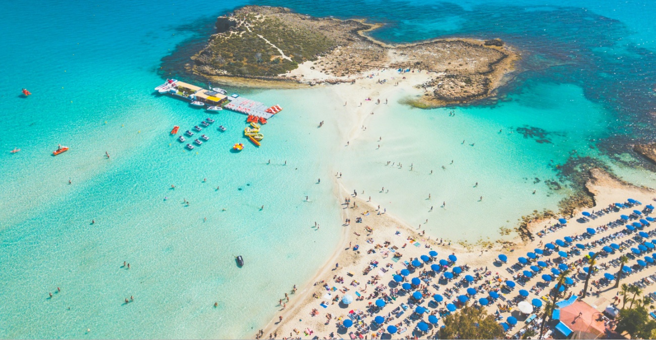 Ετοιμάζεται για… άνετο καλοκαίρι η Αγία Νάπα