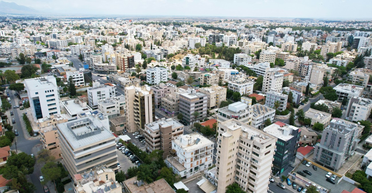 Επ. Εσωτερικών: Δίνει χρόνο για ουσιαστικό διάλογο για κοινόκτητες οικοδομές Επ. Εσωτερικών: Δίνει χρόνο για ουσιαστικό διάλογο για κοινόκτητες οικοδομές