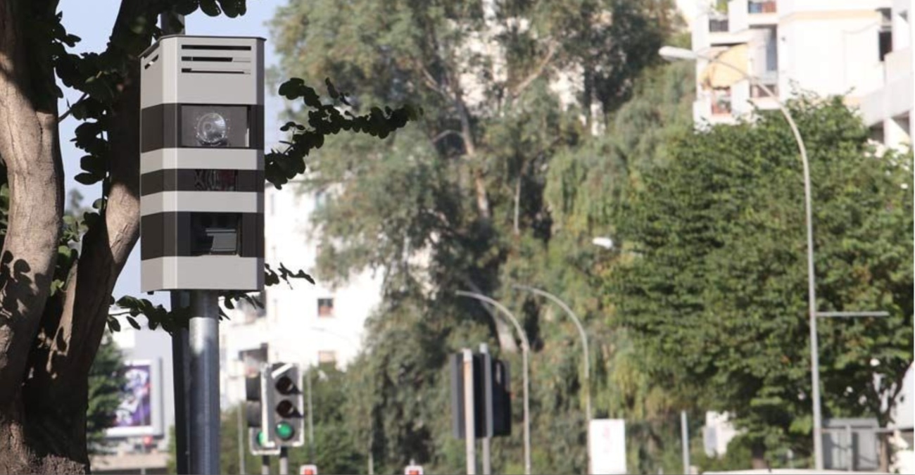 &Sigma;&tau;&alpha; &sigma;&kappa;&alpha;&rho;&iota;ά &mu;&epsilon;&gamma;ά&lambda;&epsilon;&sigmaf; &alpha;&lambda;&lambda;&alpha;&gamma;έ&sigmaf; &mu;&epsilon; &tau;&iota;&sigmaf; &kappa;ά&mu;&epsilon;&rho;&epsilon;&sigmaf; &tau;&rho;&omicron;&chi;&alpha;ί&alpha;&sigmaf; - &Mu;&epsilon; &Alpha;&Iota; &theta;&alpha; &sigma;&epsilon; &laquo;&gamma;&rho;ά&phi;&omicron;&upsilon;&nu;&raquo; &gamma;&iota;&alpha; &alpha;&upsilon;&tau;ά &tau;&alpha; &alpha;&delta;&iota;&kappa;ή&mu;&alpha;&tau;&alpha;
