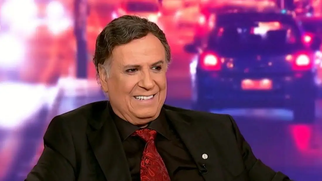 VIDEO: &Chi;ά&rho;&eta;&sigmaf; &Rho;ώ&mu;&alpha;&sigmaf;: &laquo;&Epsilon;&pi;&iota;&mu;έ&nu;&omega; &sigma;&tau;&eta;&nu; &alpha;&nu;&tau;&rho;&iota;&kappa;ή &mu;&omicron;&upsilon; &tau;&alpha;&upsilon;&tau;ό&tau;&eta;&tau;&alpha;, &mu;&omicron;&upsilon; &alpha;&rho;έ&sigma;&epsilon;&iota; &pi;&omicron;&upsilon; &epsilon;ί&mu;&alpha;&iota; ά&nu;&tau;&rho;&alpha;&sigmaf;&raquo;