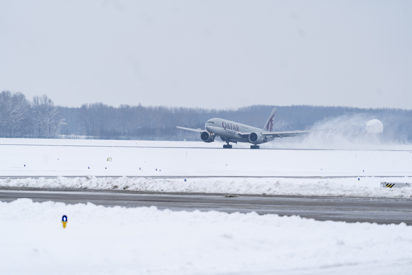 Έκλεισε και το αεροδρόμιο της Βουδαπέστης λόγω παγετού, ποια άλλα έχουν προβλήματα