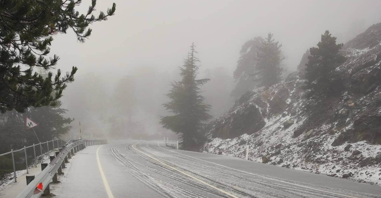 &Sigma;&alpha;&rho;ώ&nu;&epsilon;&iota; &eta; &kappa;&alpha;&kappa;&omicron;&kappa;&alpha;&iota;&rho;ί&alpha; &tau;&eta;&nu; &Kappa;ύ&pi;&rho;&omicron; &ndash; &Mu;&alpha;&gamma;&epsilon;&upsilon;&tau;&iota;&kappa;έ&sigmaf; &epsilon;&iota;&kappa;ό&nu;&epsilon;&sigmaf; &alpha;&pi;ό &tau;&omicron; &chi;&iota;ό&nu;&iota; &sigma;&tau;&omicron; &Tau;&rho;ό&omicron;&delta;&omicron;&sigmaf; &ndash; &Delta;&epsilon;ί&tau;&epsilon; &beta;ί&nu;&tau;&epsilon;&omicron;