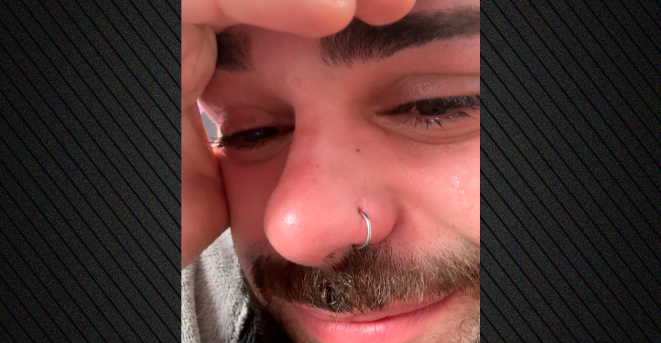 &Tau;&alpha; &delta;ά&kappa;&rho;&upsilon;&alpha; &tau;&omicron;&upsilon; Akyla &gamma;&iota;&alpha; &tau;&eta;&nu; &alpha;&pi;ή&chi;&eta;&sigma;&eta; &tau;&omicron;&upsilon; Ferto &sigma;&tau;&eta; Eurovision: &Delta;&epsilon;&nu; &tau;&omicron; &pi;&iota;&sigma;&tau;&epsilon;ύ&omega; &alpha;&upsilon;&tau;ό &pi;&omicron;&upsilon; &sigma;&upsilon;&mu;&beta;&alpha;ί&nu;&epsilon;&iota;