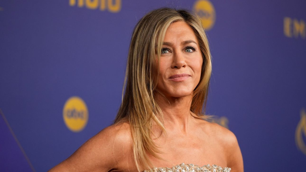 &Eta; &Tau;&zeta;έ&nu;&iota;&phi;&epsilon;&rho; Ά&nu;&iota;&sigma;&tau;&omicron;&nu; &tau;&omicron; έ&rho;&iota;&xi;&epsilon; &sigma;&tau;&eta;&nu;... &kappa;&omicron;&mu;&mu;&omega;&tau;&iota;&kappa;ή - &Tau;&omicron; &alpha;&sigma;&tau;&epsilon;ί&omicron; &beta;ί&nu;&tau;&epsilon;&omicron; &mu;&epsilon; &tau;&omicron;&nu; &Tau;&zeta;έ&iota;&sigma;&omicron;&nu; &Mu;&pi;έ&iota;&tau;&mu;&alpha;&nu;, &laquo;&delta;&epsilon;&nu; έ&kappa;&alpha;&nu;&epsilon; &tau;ί&pi;&omicron;&tau;&alpha;&raquo;