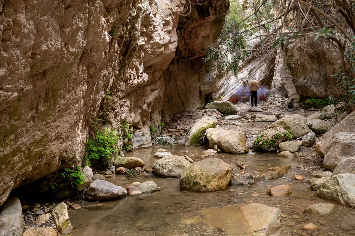 Εγκλωβίστηκαν στο φαράγγι του Άβακα 31 πρόσωπα - Στήθηκε επιχείρηση διάσωσής τους μέσα από το νερό, η κατάσταση υγείας τους