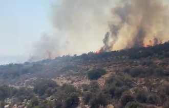 VIDEO: Συνεχίζει να μαίνεται ανεξέλεγκτη η φωτιά – Ενεργοποιήθηκε το Ίκαρος 2 VIDEO: Συνεχίζει να μαίνεται ανεξέλεγκτη η φωτιά – Ενεργοποιήθηκε το Ίκαρος 2