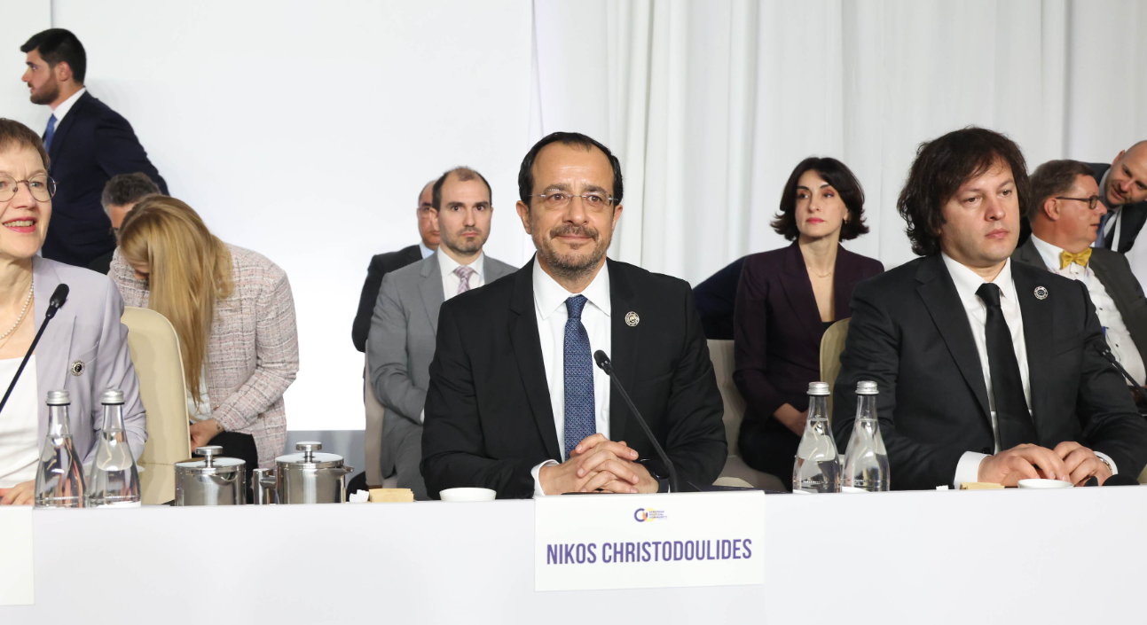 &Pi;&tau;&Delta;: &Mu;&epsilon; &sigma;&upsilon;&nu;ά&nu;&tau;&eta;&sigma;&eta; &laquo;&kappa;&rho;&alpha;&tau;ώ&nu; &pi;&upsilon;&rho;ή&nu;&alpha;&raquo; &gamma;&iota;&alpha; &Mu;&omicron;&lambda;&delta;&alpha;&beta;ί&alpha; &omicron;&lambda;&omicron;&kappa;&lambda;ή&rho;&omega;&sigma;&epsilon; &tau;&iota;&sigmaf; &epsilon;&pi;&alpha;&phi;έ&sigmaf; &sigma;&tau;&eta;&nu; &Alpha;&rho;&mu;&epsilon;&nu;ί&alpha;