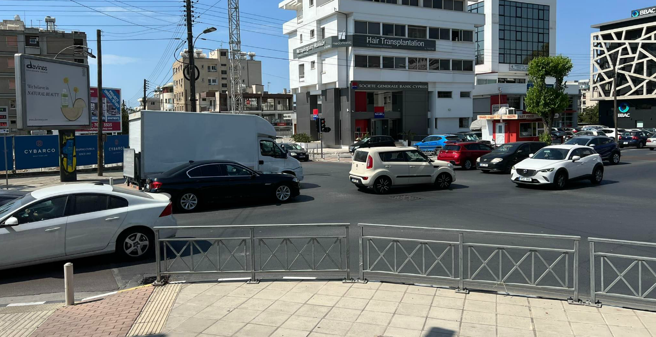 Ντροπή στους Κυπριακούς δρόμους: Χτύπησε σκυλάκι στη Λεμεσό και έγινε «καπνός»