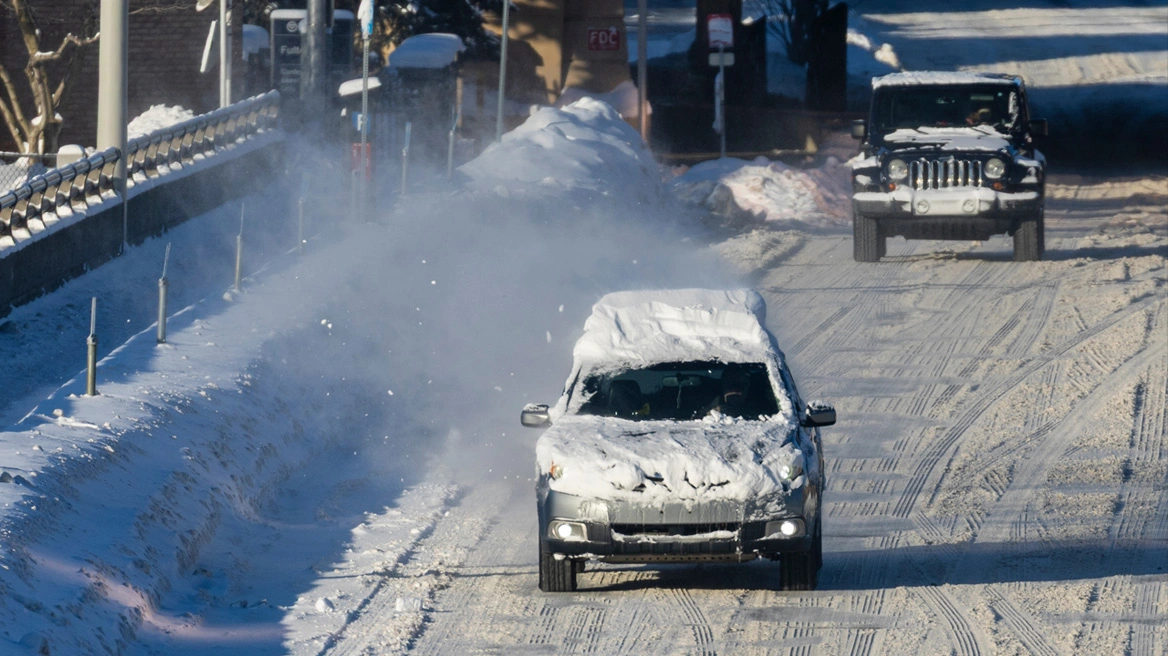 &Eta;&Pi;&Alpha;: &Pi;&upsilon;&kappa;&nu;ό &chi;&iota;ό&nu;&iota; &kappa;&alpha;&iota; &pi;&omicron;&lambda;&iota;&kappa;ό &psi;ύ&chi;&omicron;&sigmaf;, &delta;&epsilon;&kappa;ά&delta;&epsilon;&sigmaf; &epsilon;&kappa;&alpha;&tau;&omicron;&mu;&mu;ύ&rho;&iota;&alpha; &Alpha;&mu;&epsilon;&rho;&iota;&kappa;&alpha;&nu;&omicron;ί &alpha;&nu;&tau;&iota;&mu;έ&tau;&omega;&pi;&omicron;&iota; &mu;&epsilon; &sigma;&phi;&omicron;&delta;&rho;ή &chi;&epsilon;&iota;&mu;&epsilon;&rho;&iota;&nu;ή &kappa;&alpha;&tau;&alpha;&iota;&gamma;ί&delta;&alpha;