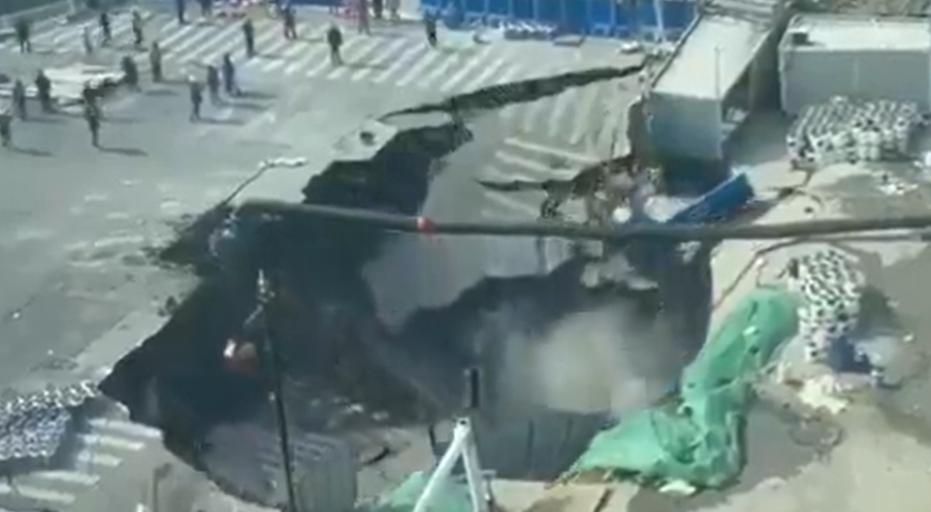 &Tau;&rho;&omicron;&mu;&alpha;&kappa;&tau;&iota;&kappa;ό &beta;ί&nu;&tau;&epsilon;&omicron; &alpha;&pi;ό &delta;&rho;ό&mu;&omicron;: Ά&nu;&omicron;&iota;&xi;&epsilon; &mu;&epsilon;&gamma;ά&lambda;&eta; &tau;&rho;ύ&pi;&alpha; &kappa;&alpha;&iota; &laquo;&kappa;&alpha;&tau;ά&pi;&iota;&epsilon;&raquo; &tau;&alpha; &pi;ά&nu;&tau;&alpha;