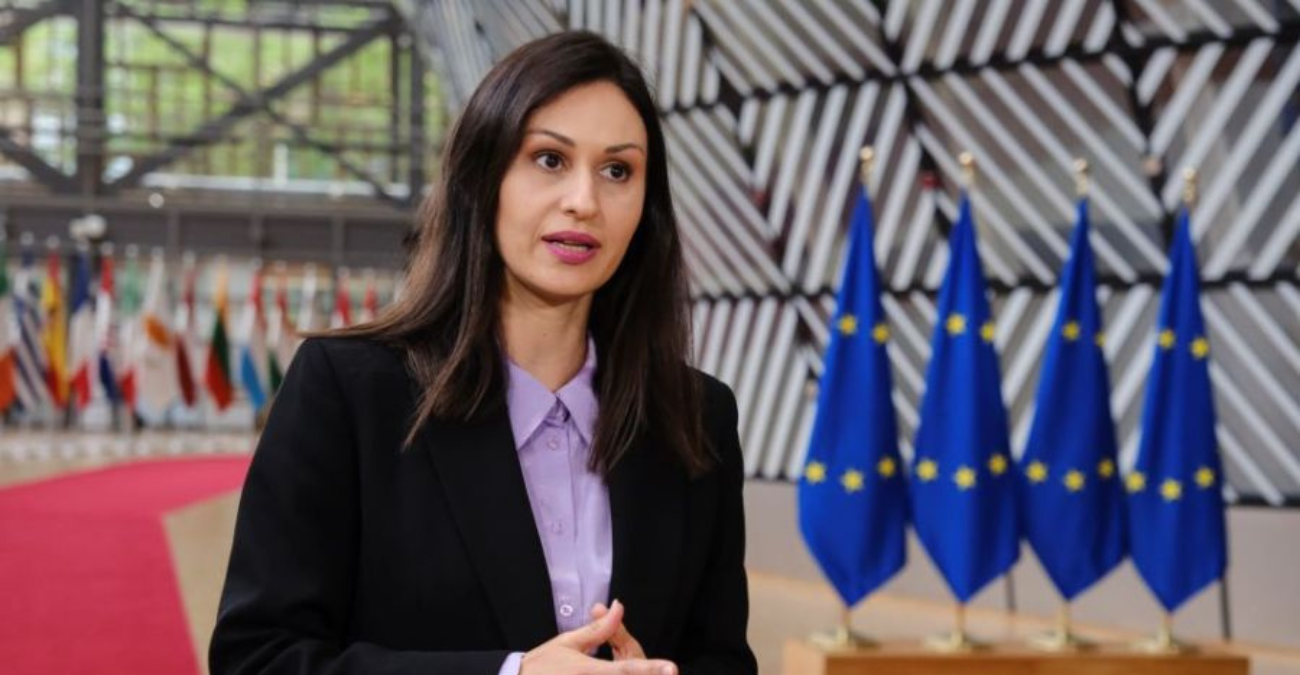 &Sigma;&tau;&rho;&alpha;&tau;&eta;&gamma;&iota;&kappa;ό &laquo;&rho;&alpha;&nu;&tau;&epsilon;&beta;&omicron;ύ&raquo; &sigma;&tau;&iota;&sigmaf; &Beta;&rho;&upsilon;&xi;έ&lambda;&lambda;&epsilon;&sigmaf;: &Pi;ώ&sigmaf; &eta; &Kappa;ύ&pi;&rho;&omicron;&sigmaf; &theta;έ&lambda;&epsilon;&iota; &nu;&alpha; &sigma;ώ&sigma;&epsilon;&iota; &tau;&eta;&nu; &pi;&alpha;&rho;&alpha;&gamma;&omega;&gamma;ή &tau;&eta;&sigmaf; &alpha;&pi;ό &tau;&omicron;&nu; &alpha;&phi;&theta;ώ&delta;&eta; &pi;&upsilon;&rho;&epsilon;&tau;ό