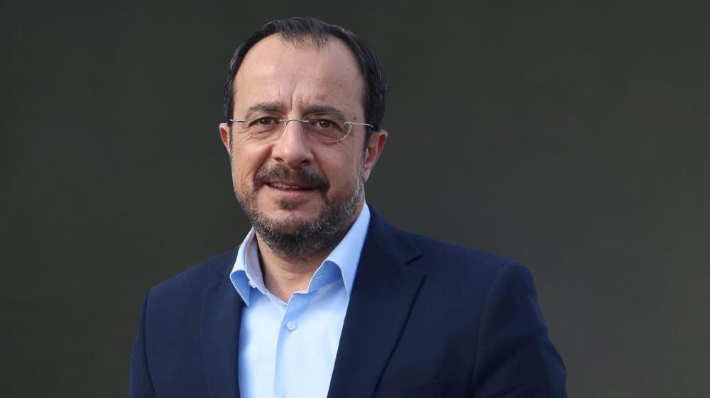 Νίκος Χριστοδουλίδης: Συγκινεί η ανάρτηση του ΠτΔ για τον πατέρα του - Η φωτογραφία από τα παιδικά του χρόνια