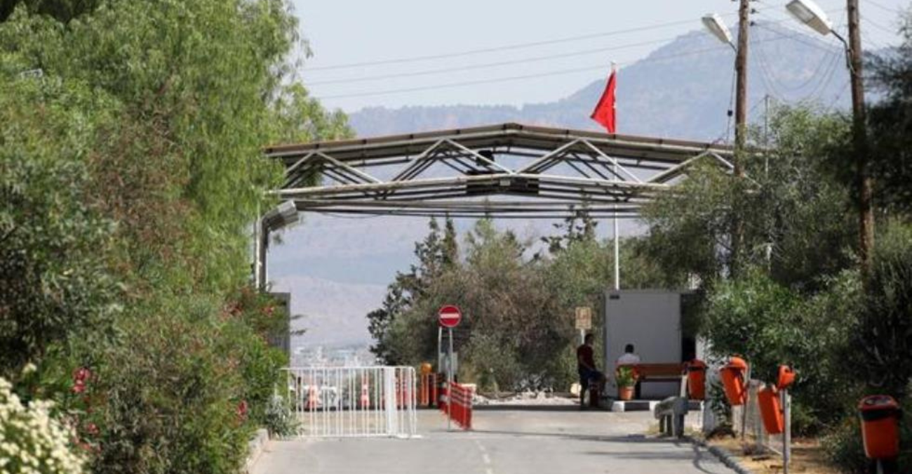 Προκλήθηκε κυκλοφοριακό χάος στο οδόφραγμα Αγίου Δομετίου μετά από τεχνικό πρόβλημα
