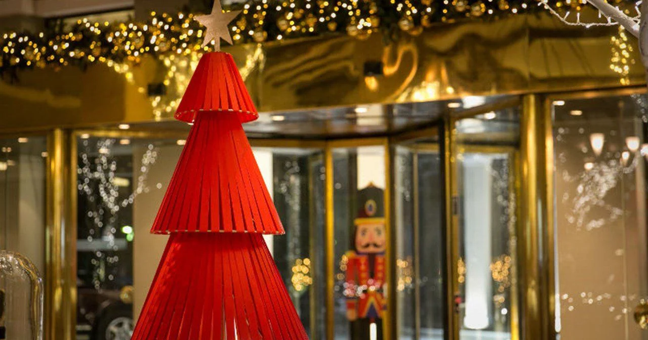 Θες να περάσεις τα Χριστούγεννα σε ξενοδοχείο; Ιδού τα εορταστικά πακέτα