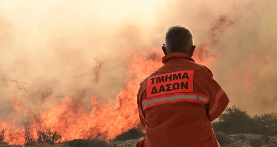 Πύρινη κόλαση: Νέο ανεξέλεγκτο μέτωπο φωτιάς σε αυτή την περιοχή
