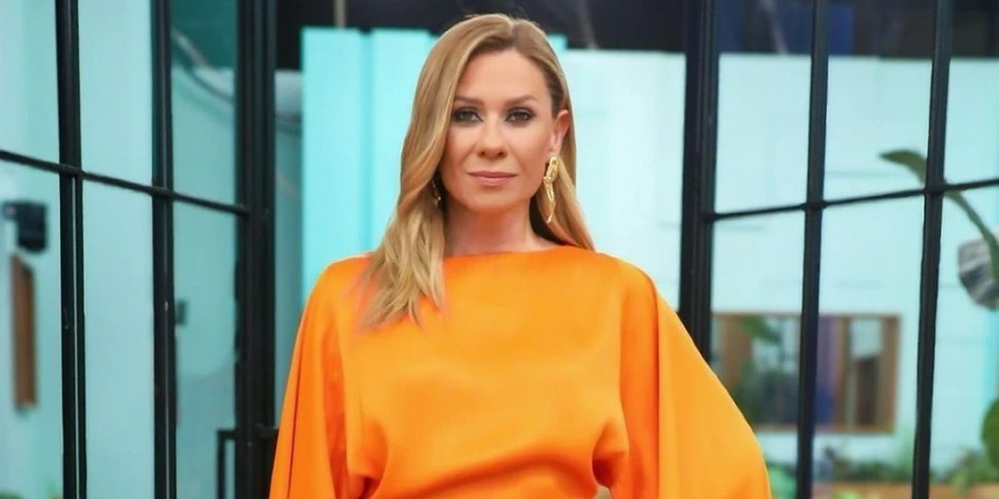 H &alpha;&pi;&omicron;&kappa;ά&lambda;&upsilon;&psi;&eta; &tau;&eta;&sigmaf; &Kappa;&alpha;&tau;&epsilon;&rho;ί&nu;&alpha;&sigmaf; &Kappa;&alpha;&rho;&alpha;&beta;ά&tau;&omicron;&upsilon;: &laquo;Ά&kappa;&omicron;&upsilon;&sigma;&alpha; ό&tau;&iota; &epsilon;ί&chi;&epsilon; &pi;&epsilon;&iota; &kappa;ά&tau;&iota; &pi;&omicron;&lambda;ύ &chi;&omicron;&nu;&tau;&rho;ό &gamma;&iota;&alpha; &mu;έ&nu;&alpha;&raquo;