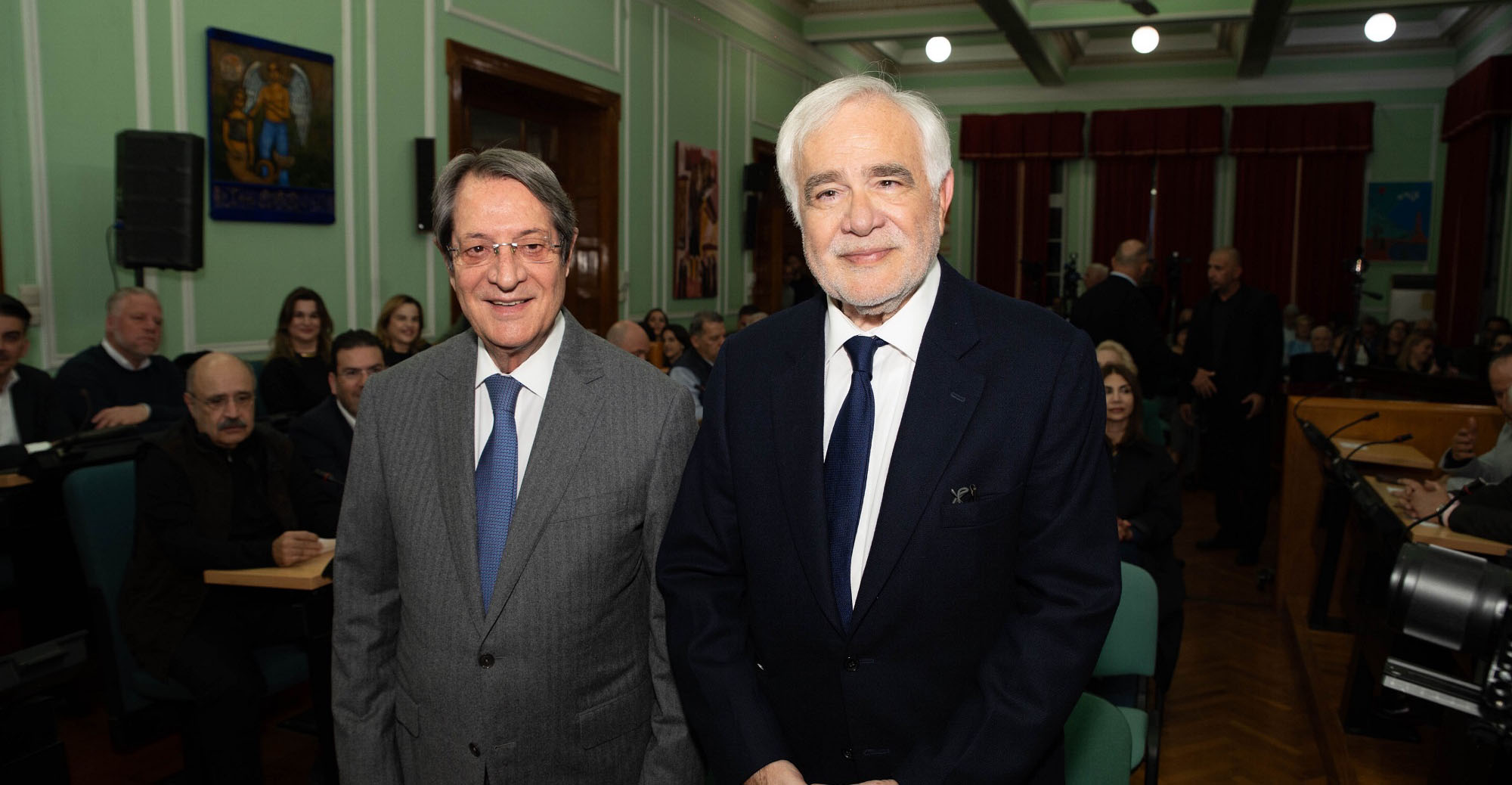 Στον Δρα Ανδρέα Πίττα απένειμε ο Δήμος Λεμεσού το Βραβείο «Χριστόδουλος Σώζος» για την πολύπλευρη προσφορά του Στον Δρα Ανδρέα Πίττα απένειμε ο Δήμος Λεμεσού το Βραβείο «Χριστόδουλος Σώζος» για την πολύπλευρη προσφορά του