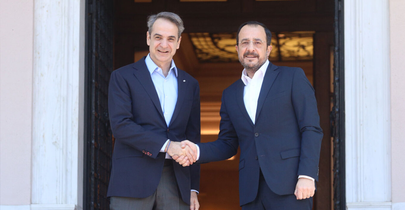 Τηλεφωνική επικοινωνία Χριστοδουλίδη με Μητσοτάκη