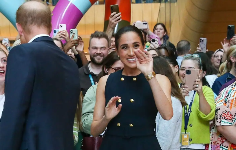 &Mu;έ&gamma;&kappa;&alpha;&nu; &Mu;&alpha;&rho;&kappa;&lambda;: &laquo;Ή&mu;&omicron;&upsilon;&nu; &eta; &gamma;&upsilon;&nu;&alpha;ί&kappa;&alpha; &pi;&omicron;&upsilon; &delta;έ&chi;&tau;&eta;&kappa;&epsilon; &tau;&omicron; &pi;&epsilon;&rho;&iota;&sigma;&sigma;ό&tau;&epsilon;&rho;&omicron; trolling &sigma;&tau;&omicron;&nu; &kappa;ό&sigma;&mu;&omicron;&raquo;