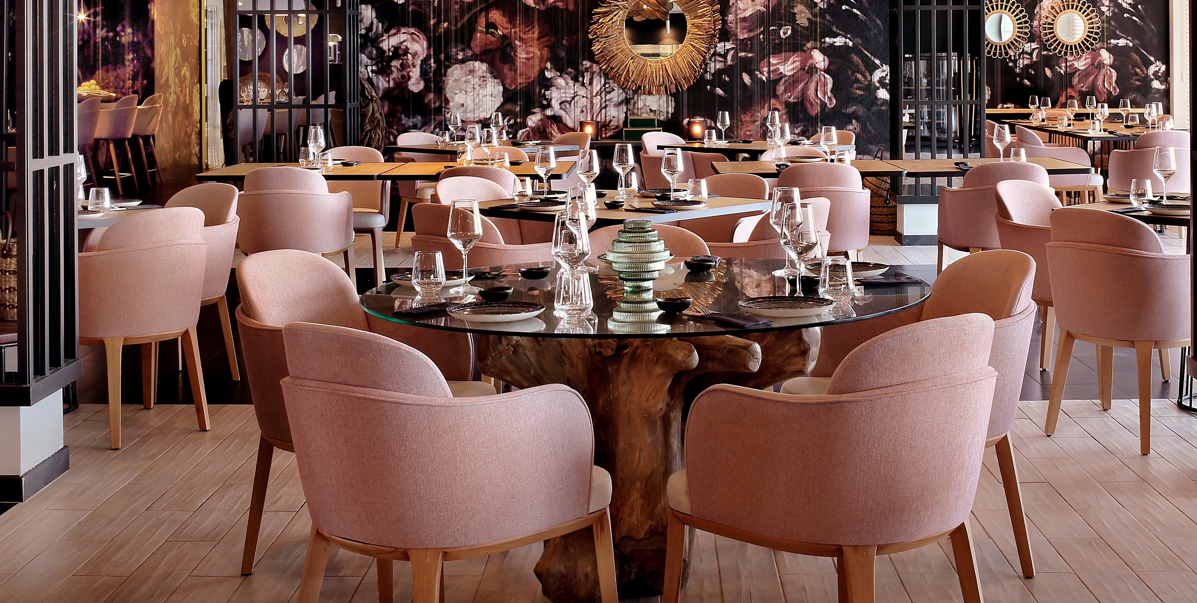 Taste the Asian Fusion &sigma;&tau;&omicron; Akakiko!