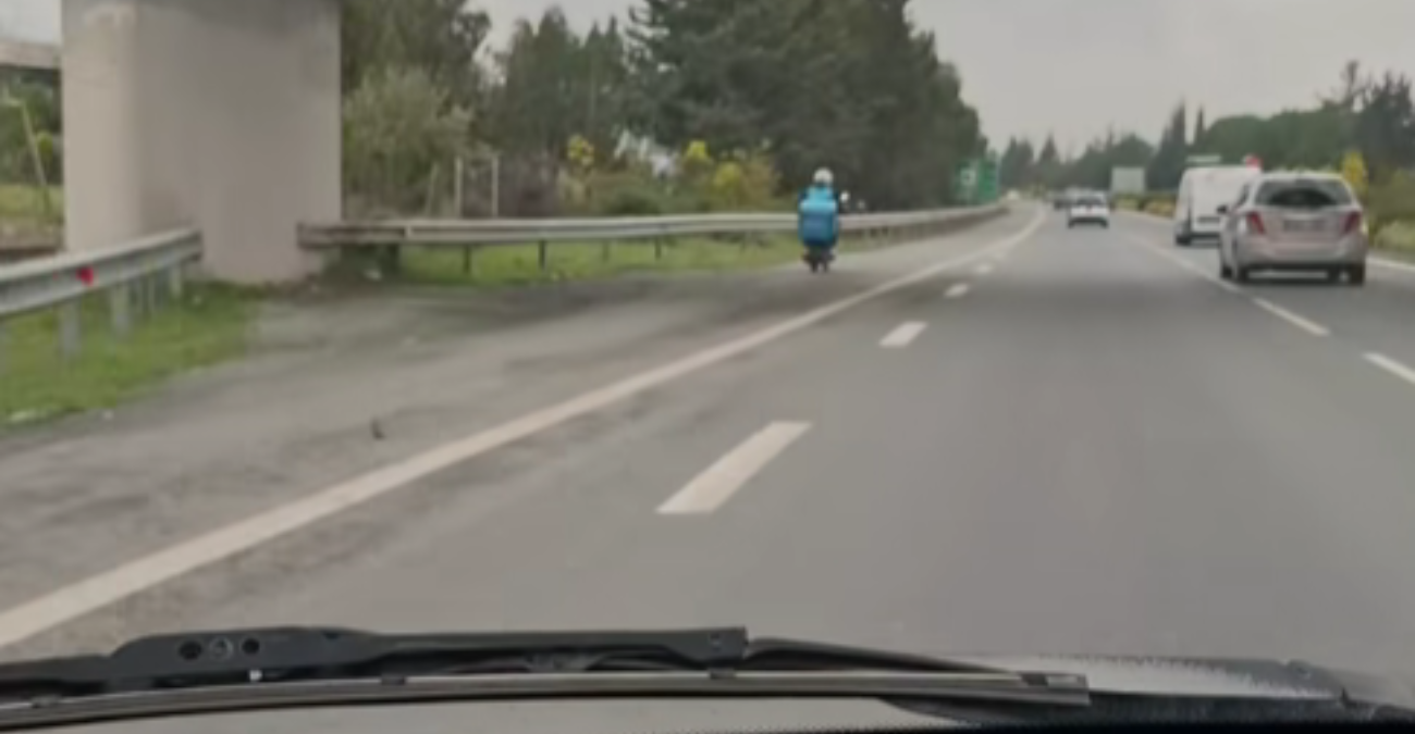 Viral &beta;ί&nu;&tau;&epsilon;&omicron;: &Gamma;&iota;&alpha; έ&nu;&alpha; &mu;&epsilon;&rho;&omicron;&kappa;ά&mu;&alpha;&tau;&omicron;&hellip; &delta;&iota;&alpha;&nu;&omicron;&mu;έ&alpha;&sigmaf; &mu;&pi;ή&kappa;&epsilon; &sigma;&tau;&omicron;&nu; &alpha;&upsilon;&tau;&omicron;&kappa;&iota;&nu;&eta;&tau;ό&delta;&rho;&omicron;&mu;&omicron; - &Epsilon;&iota;&kappa;ό&nu;&epsilon;&sigmaf; &pi;&omicron;&upsilon; &pi;&rho;&omicron;&kappa;&alpha;&lambda;&omicron;ύ&nu; &alpha;&nu;&eta;&sigma;&upsilon;&chi;ί&alpha; &sigma;&tau;&eta;&nu; &Kappa;ύ&pi;&rho;&omicron;