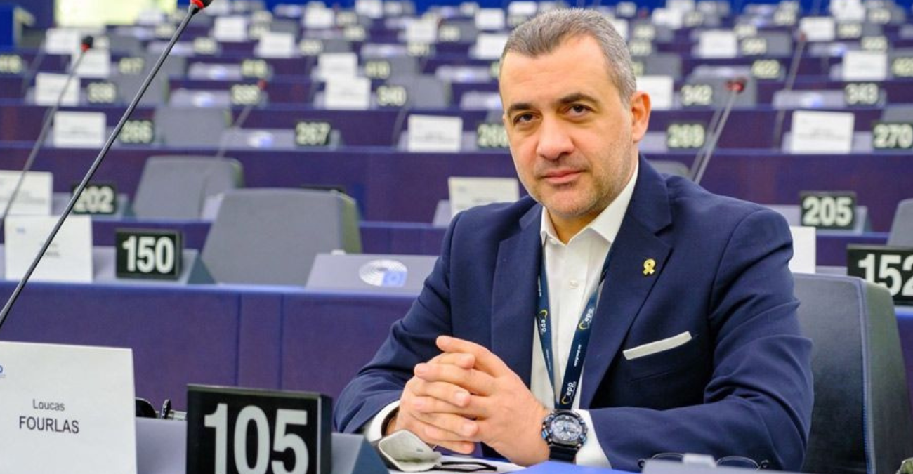 &Lambda;&omicron;&upsilon;&kappa;ά&sigmaf; &Phi;&omicron;&upsilon;&rho;&lambda;ά&sigmaf;: &Kappa;&alpha;&tau;ά&theta;&epsilon;&sigma;&eta; &kappa;&alpha;&iota; έ&gamma;&kappa;&rho;&iota;&sigma;&eta; &tau;&rho;&iota;ά&nu;&tau;&alpha; &tau;&rho;&omicron;&pi;&omicron;&lambda;&omicron;&gamma;&iota;ώ&nu; &sigma;&tau;&eta;&nu; Έ&kappa;&theta;&epsilon;&sigma;&eta; &gamma;&iota;&alpha; &tau;&eta;&nu; &Tau;&omicron;&upsilon;&rho;&kappa;ί&alpha; &alpha;&pi;ό &tau;&omicron;&nu; &Epsilon;&upsilon;&rho;&omega;&beta;&omicron;&upsilon;&lambda;&epsilon;&upsilon;&tau;ή