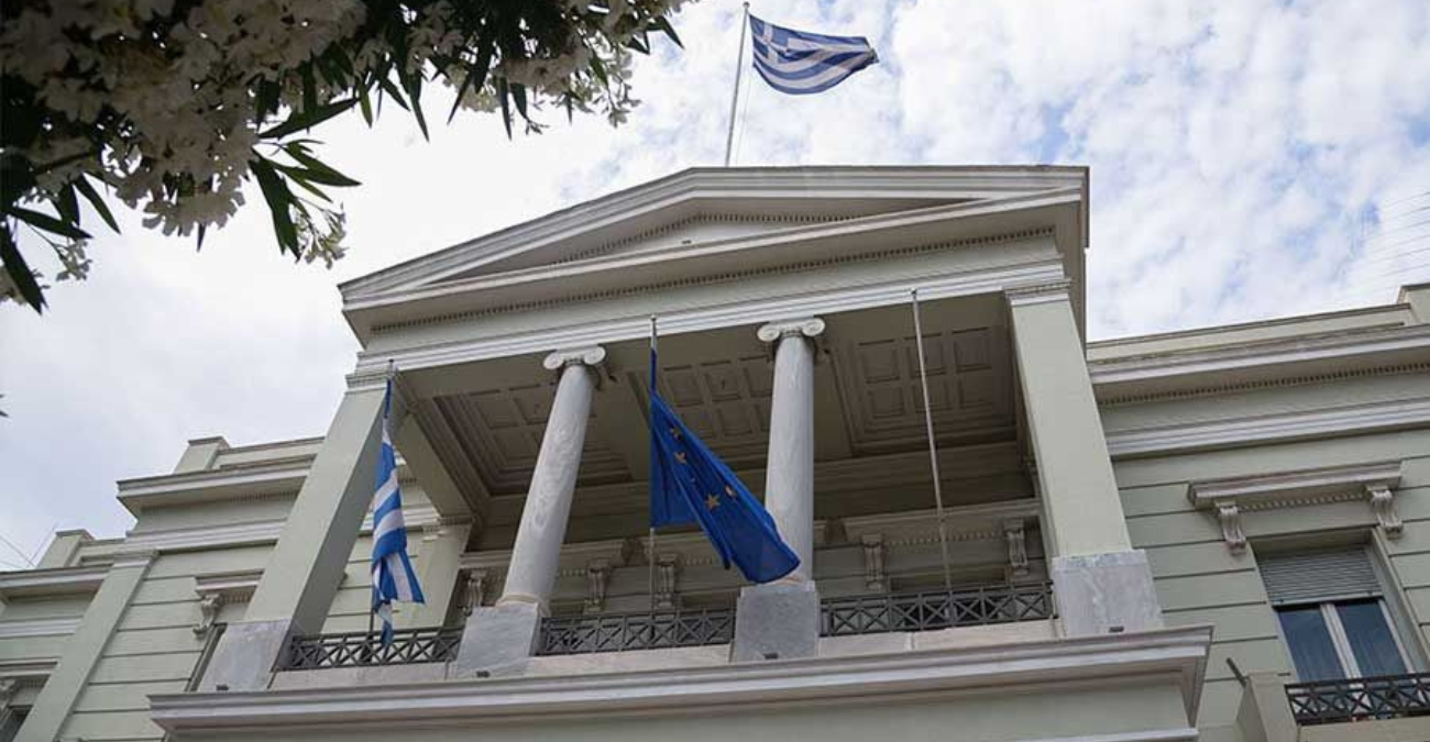 &Alpha;&theta;ή&nu;&alpha;: &laquo;Έ&tau;&omicron;&iota;&mu;&omicron;&iota; &nu;&alpha; &sigma;&upsilon;&mu;&beta;ά&lambda;&omicron;&upsilon;&mu;&epsilon;&raquo; &gamma;&iota;&alpha; &tau;&eta;&nu; &epsilon;&pi;&alpha;&nu;&epsilon;&kappa;&kappa;ί&nu;&eta;&sigma;&eta; &tau;&omega;&nu; &sigma;&upsilon;&nu;&omicron;&mu;&iota;&lambda;&iota;ώ&nu; &sigma;&tau;&omicron; &Kappa;&upsilon;&pi;&rho;&iota;&alpha;&kappa;ό