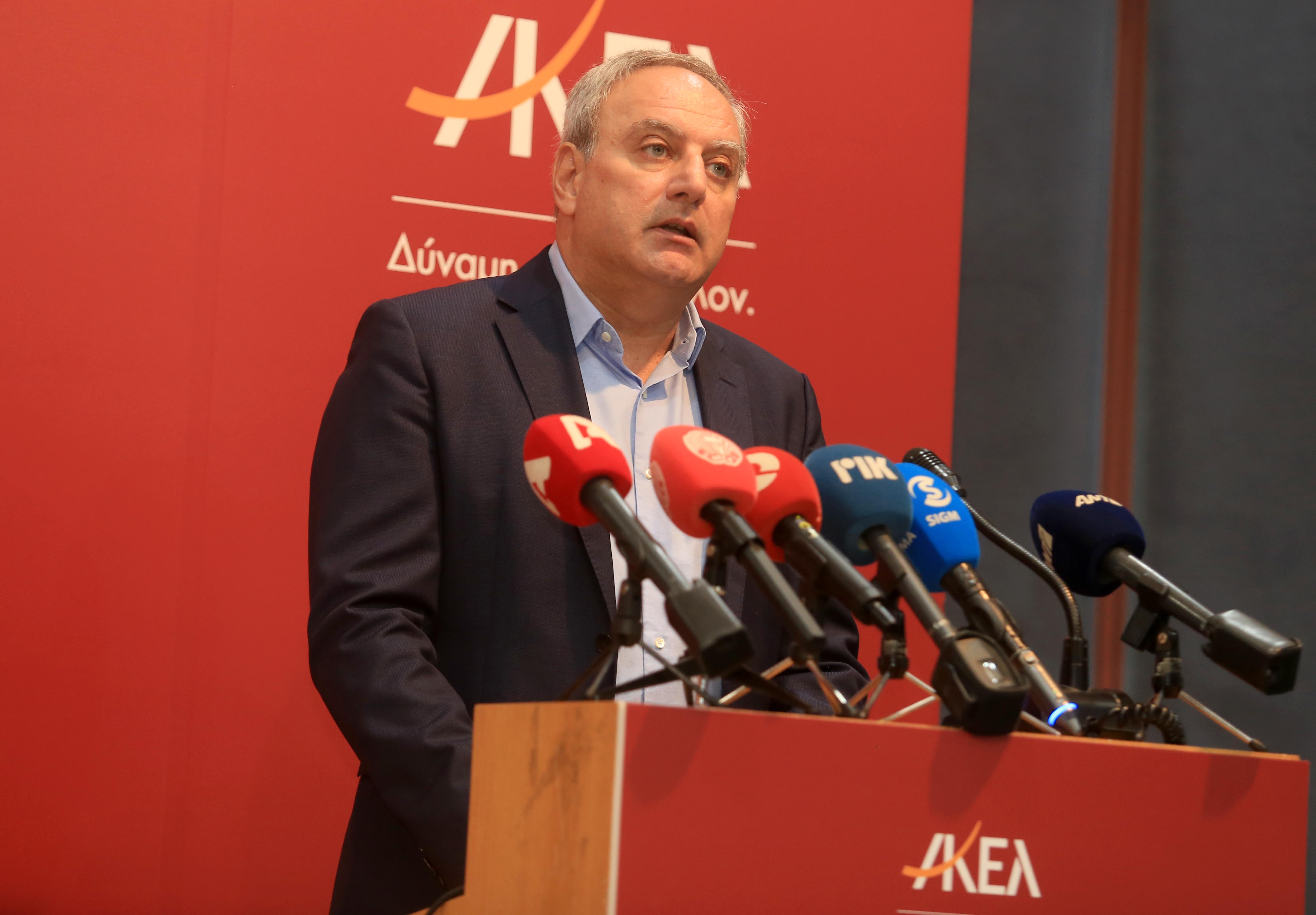 Σ. Στεφάνου: Πυρά κατά ΠτΔ – ΔΗΣΥ