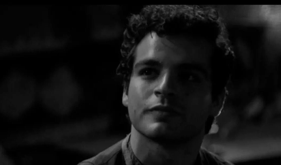 &Gamma;&iota;ά&nu;&nu;&eta;&sigmaf; &Tau;&sigma;&omicron;&upsilon;&mu;&alpha;&rho;ά&kappa;&eta;&sigmaf;: &laquo;&Omicron; &rho;ό&lambda;&omicron;&sigmaf; &mu;&omicron;&upsilon; &kappa;&alpha;&upsilon;&tau;&eta;&rho;&iota;ά&zeta;&epsilon;&iota; έ&nu;&alpha; &kappa;&omicron;&mu;&mu;ά&tau;&iota; &tau;ns &gamma;&epsilon;&nu;&iota;ά&sigmaf; &Zeta;&raquo;